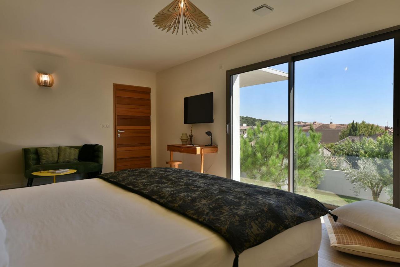 Monte Alta Hotel Salon-de-Provence Bagian luar foto